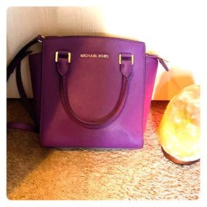 MICHAEL KORS, medium ( crossbody).